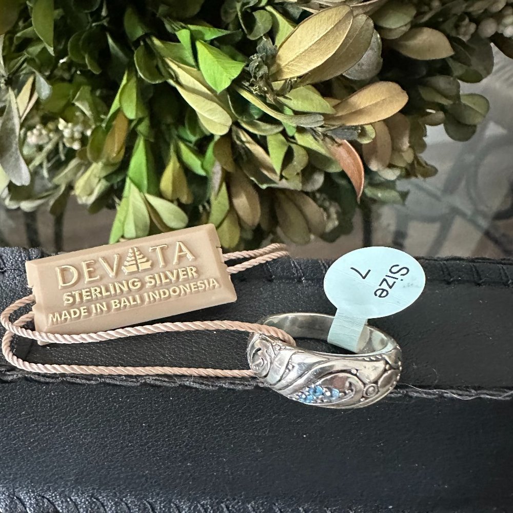 Sterling Silver & Blue Topaz Accent Swirl Pattern Ladies Band Ring NWT Size 7